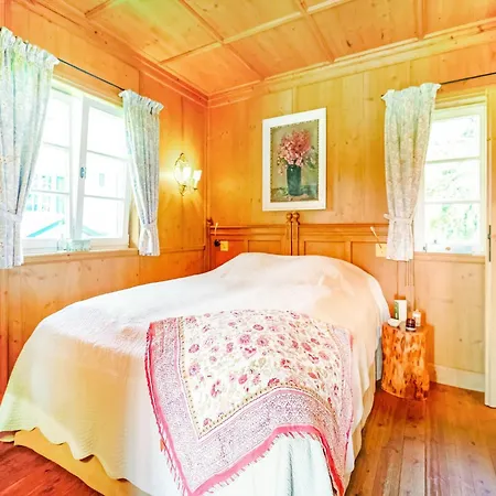 By Ammersee Nature Retreat, Cleaning Included Ferienhaus